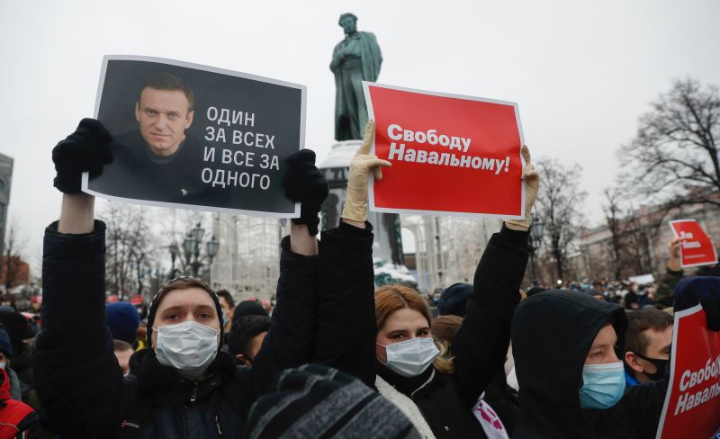 俄國示威近3500人被捕　法國批俄公然侮辱法治
