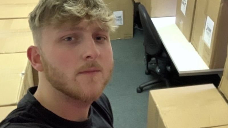 ▲英國一位男子受疫情拖累慘放無薪假,卻趁機做起網拍業務反而賺了不少錢。(圖/翻攝自《BBC》)