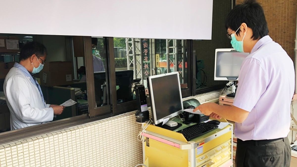 ▲高醫27日起提供戶外慢性病處方箋「預約領藥」服務。（圖／高醫提供）