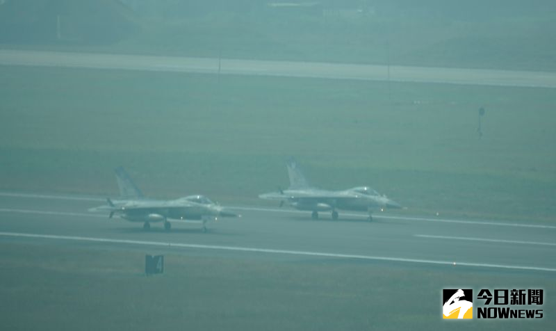 驚！IDF戰機降落台南空軍基地也出事　空軍曝卡跑道原因
