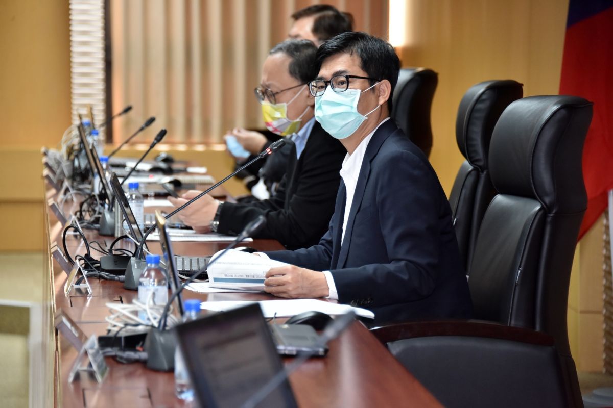 ▲陳其邁今（26）日主持「嚴重特殊傳染性肺炎」第57次應變會議。（圖／高市府提供）