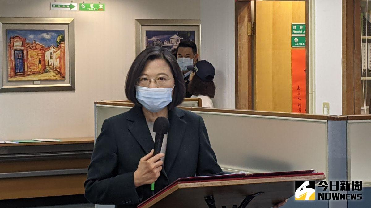 ▲台灣防疫拉警報，總統蔡英文27日發表談話，呼籲國人團結防疫。（圖／記者鄭宏斌攝）