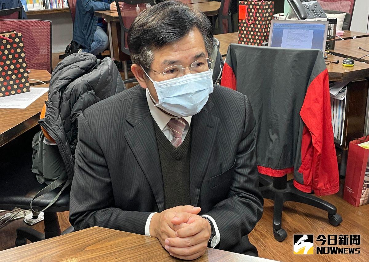 ▲潘文忠今日也受訪表示，目前均以疫情變化為考量，呼籲各大學應做好準備，並與境外生緊密聯繫。（圖／記者黃仁杰攝,2021.01.27）