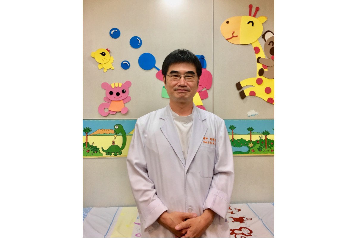 ▲胡博翔醫師提醒，爸爸媽媽除了要提高對過敏的警戒，也應透過環境與飲食積極預防過敏。（圖／醫師提供）