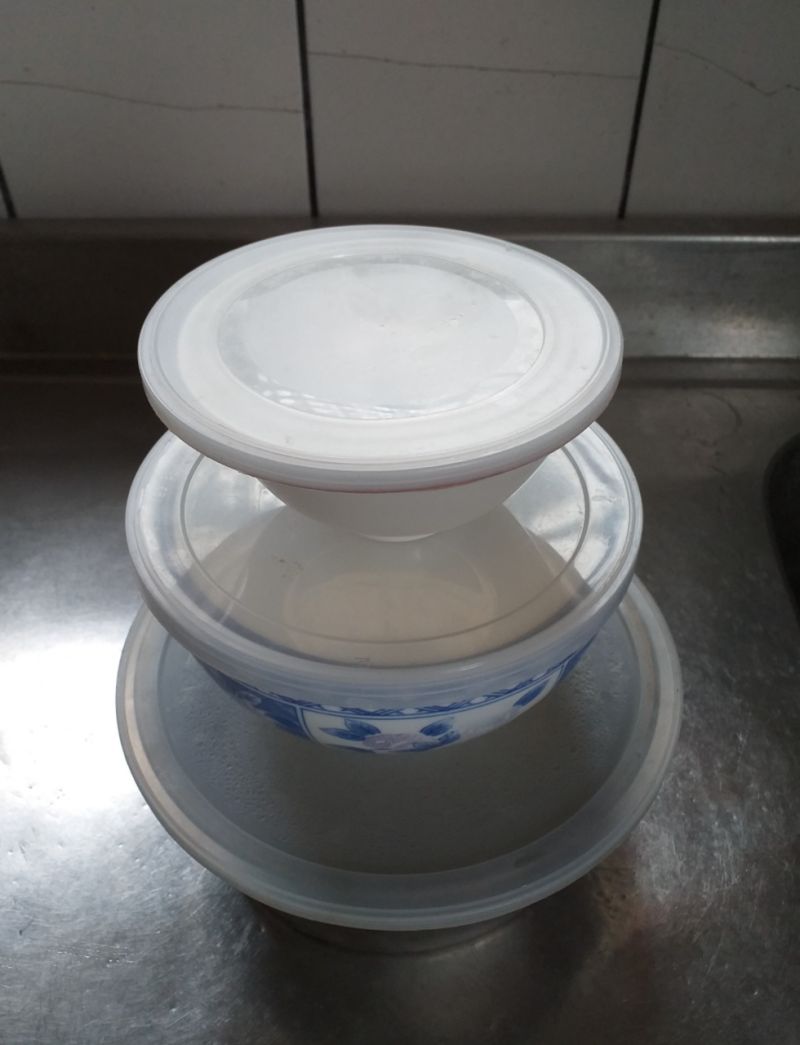 ▲另外，也有網友分享自家利用蓋子蓋碗的照片。（圖／翻攝自《我愛全聯-好物老實說》）