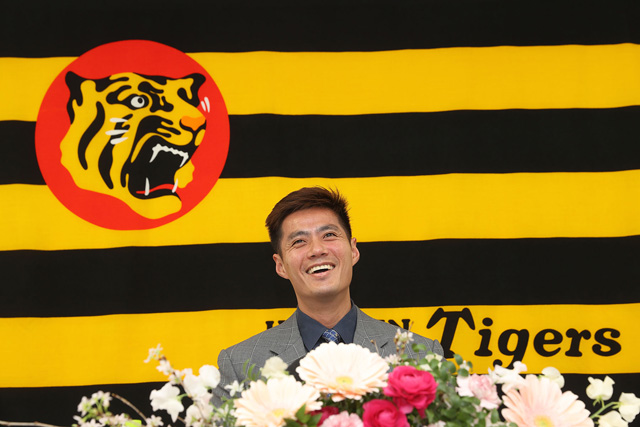 ▲阪神虎正式迎接陳偉殷加盟。（圖/阪神提供）