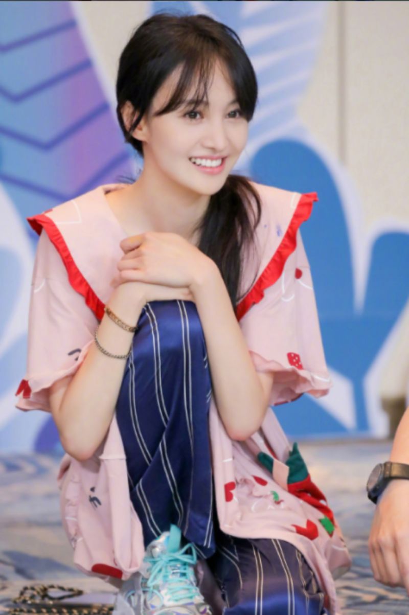▲長相甜美的鄭爽感情路很坎坷。(圖/鄭爽微博)