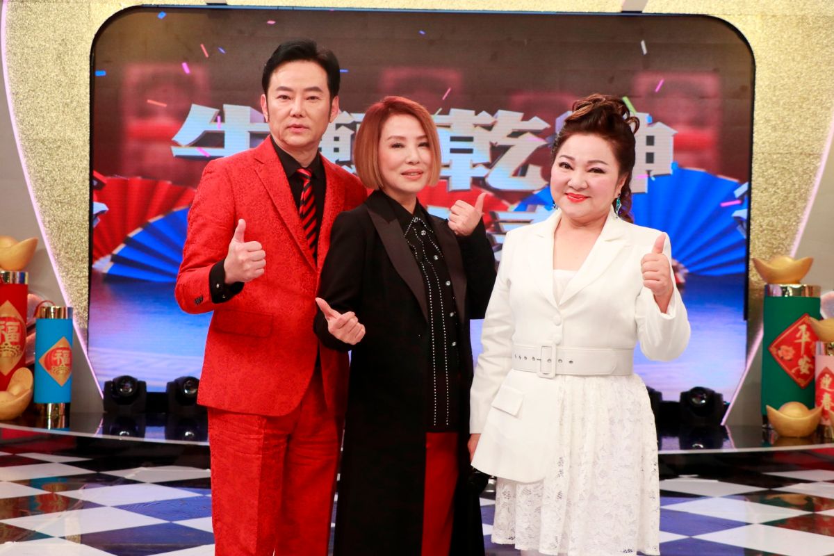 ▲陽帆（左起）、葉璦菱、白冰冰一同錄製節目。（圖 / 中視提供）