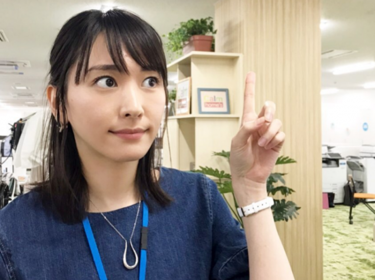 ▲32歲日本女星新垣結衣外型清新可人，是許多男性心中的夢中情人。（圖／《月薪嬌妻》日本官方Instagram）