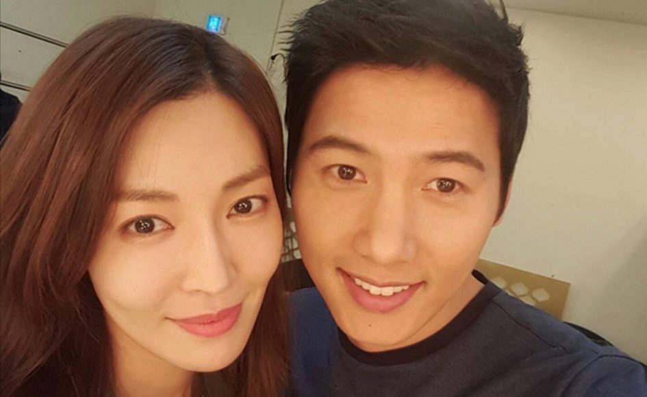 ▲金素妍（左）與老公李尚禹兩人個性互補。（圖／金素妍Instagram）