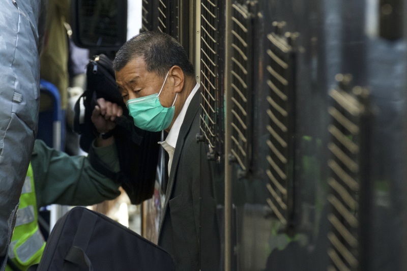 ▲香港西九龍法院今（10）日裁定，控方對參與前年反送中期間818集會的民主派人士，包括黎智英，所有控罪表證成立。（圖／美聯社／達志影像）