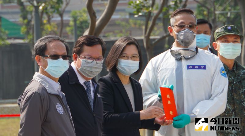 指揮官率化學兵消毒錯過兒子出生蔡英文 代替國人感謝 要聞 Nownews今日新聞 指揮官率化學兵消毒錯過兒子出生蔡英文 代替國人感謝 要聞 Nownews今日新聞