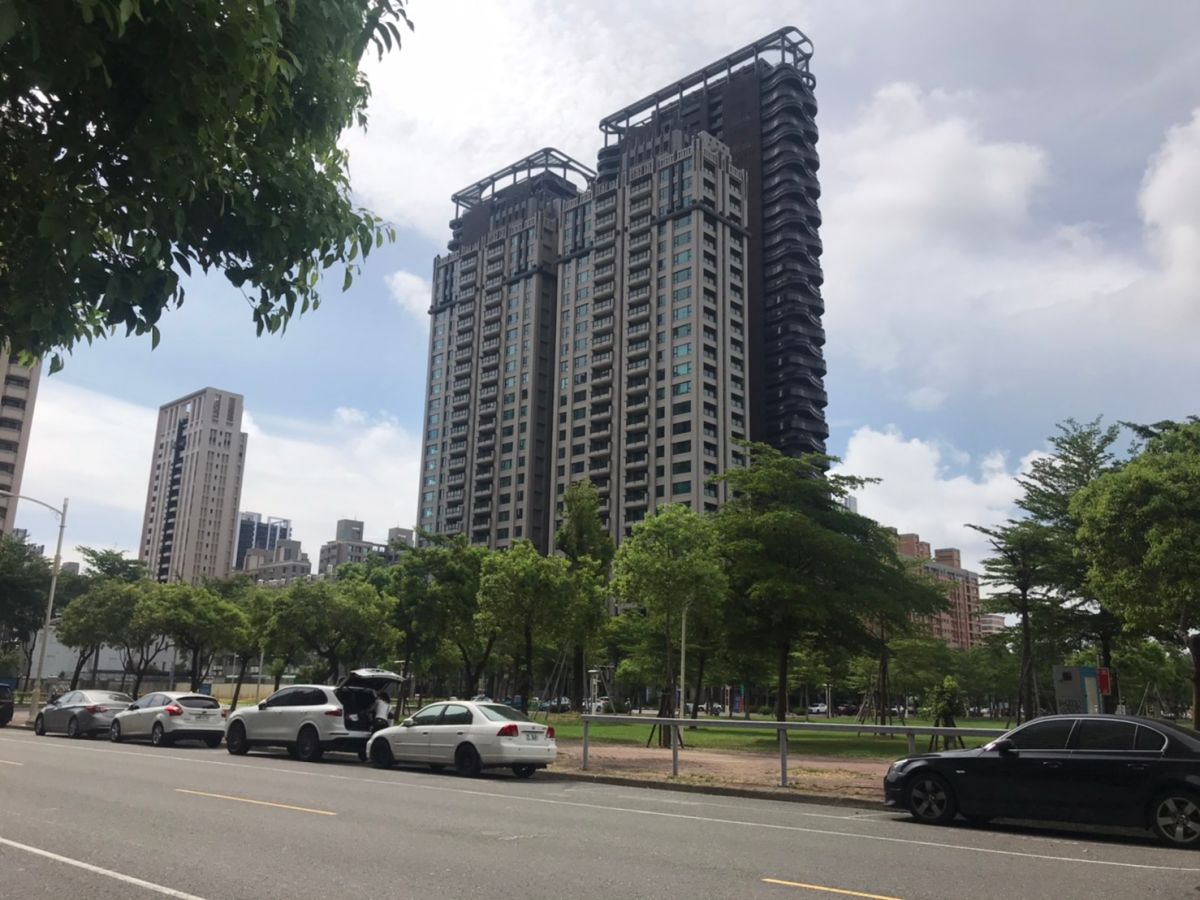 ▲香港購屋族特別喜愛鼓山區農十六等地。（圖／NOWnews資料照片）