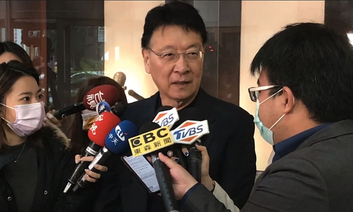 ▲中廣董事長趙少康近日因回歸國民黨，引起政壇高度關切後，今（3）日再次面對媒體，強調他回歸國民黨，並不是一定要選黨主席，而是要救國民黨。趙少康還說，連美國在台協會（AIT）都找過他，表達對台灣沒有強力在野黨的擔心。（圖／中廣新聞網提供）