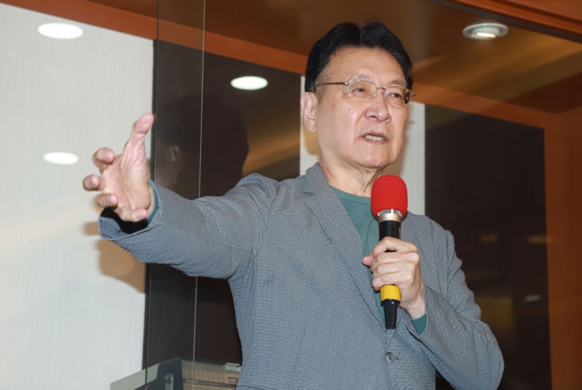 ▲媒體人趙少康澄清罷免應到吳思瑤、陳柏惟為止，國民黨團首席副書記長陳玉珍表示，罷吳、陳是因為他們支持萊豬，國民黨不能怯戰。（圖／記者葉政勳攝，2021.2.4）