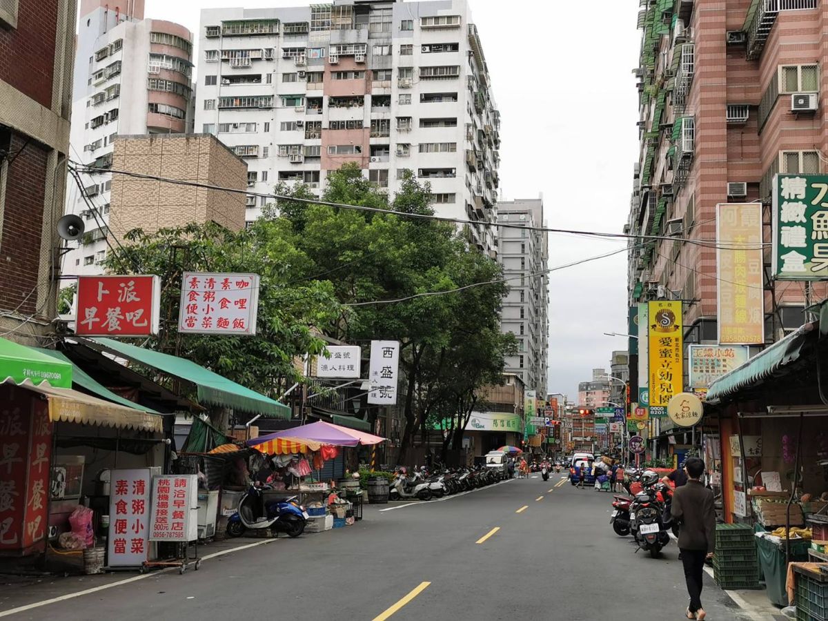 ▲西盛生活圈發展較早，因此中古大樓的屋齡較高。（圖／NOWnews資料照片）