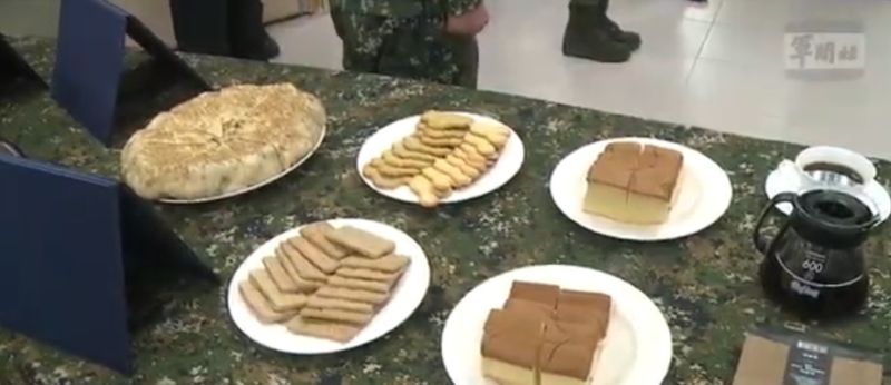 ▲陸軍564旅社團烘焙成果，最左方為著名的少康大餅。(圖／總統府提供)