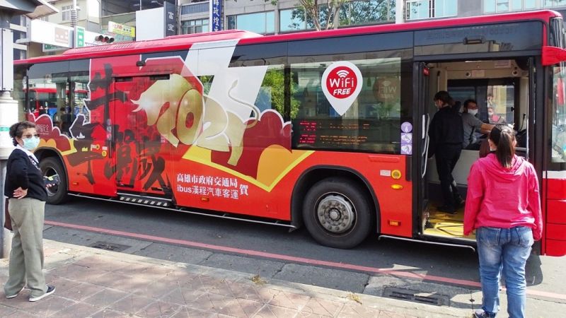 三鳳中街採買年貨　搭「年貨公車」輕鬆又便利
