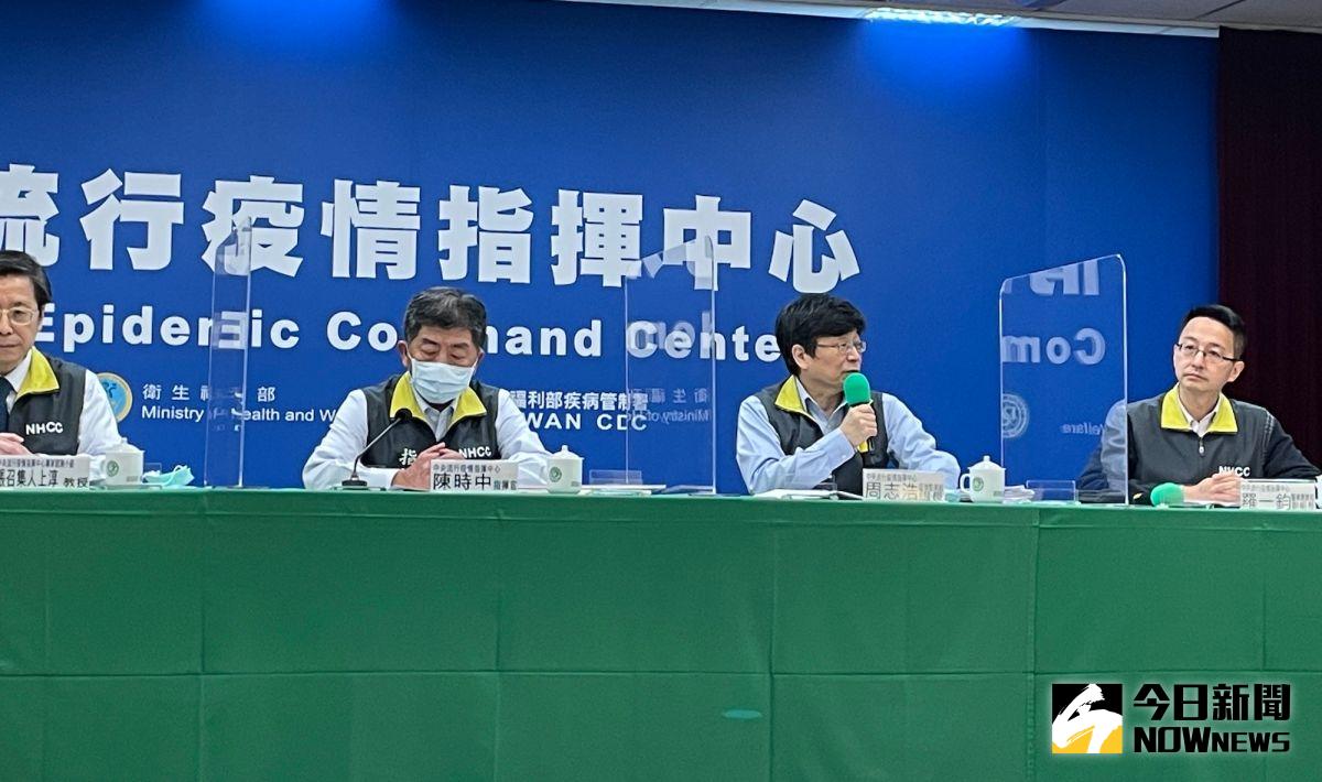 ▲指揮中心今（6）日公布一名境外移入確診個案，列為案925是本國籍40多歲男性。（圖／記者黃仁杰攝,2021.02.06）