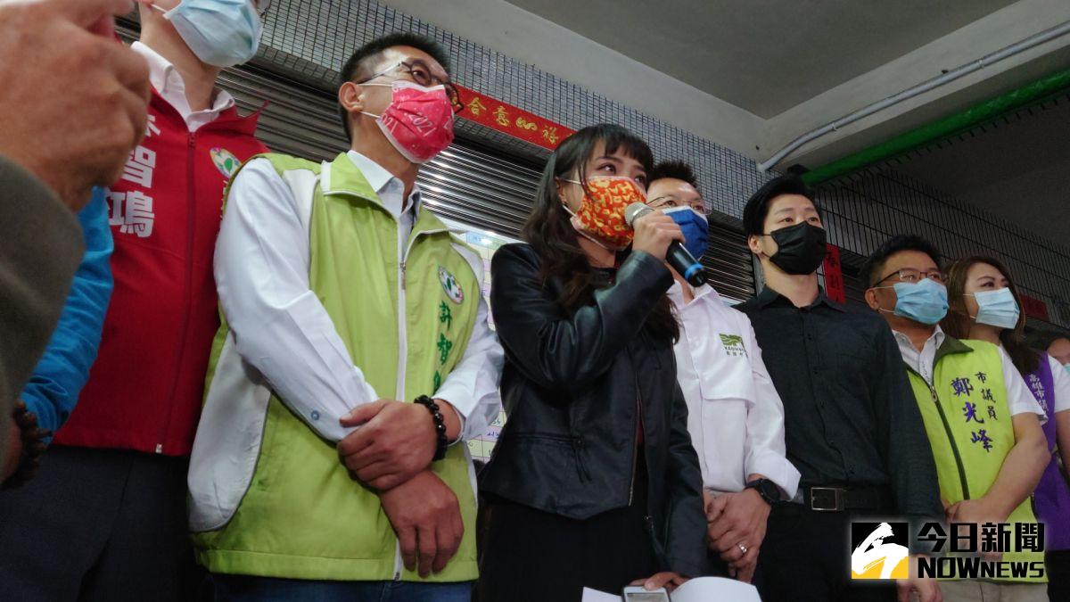 ▲「罷捷案」宣告失敗，黃捷向選民正式宣布明天過後還是鳳山區的議員，淚謝所有鳳山隊。（圖／記者鄭婷襄攝，2021.02.06）