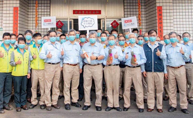 ▲中鋼公司董事長翁朝棟率經營團隊於春節前夕到各單位拜年。(圖/記者黃守作攝,2021.02.09)