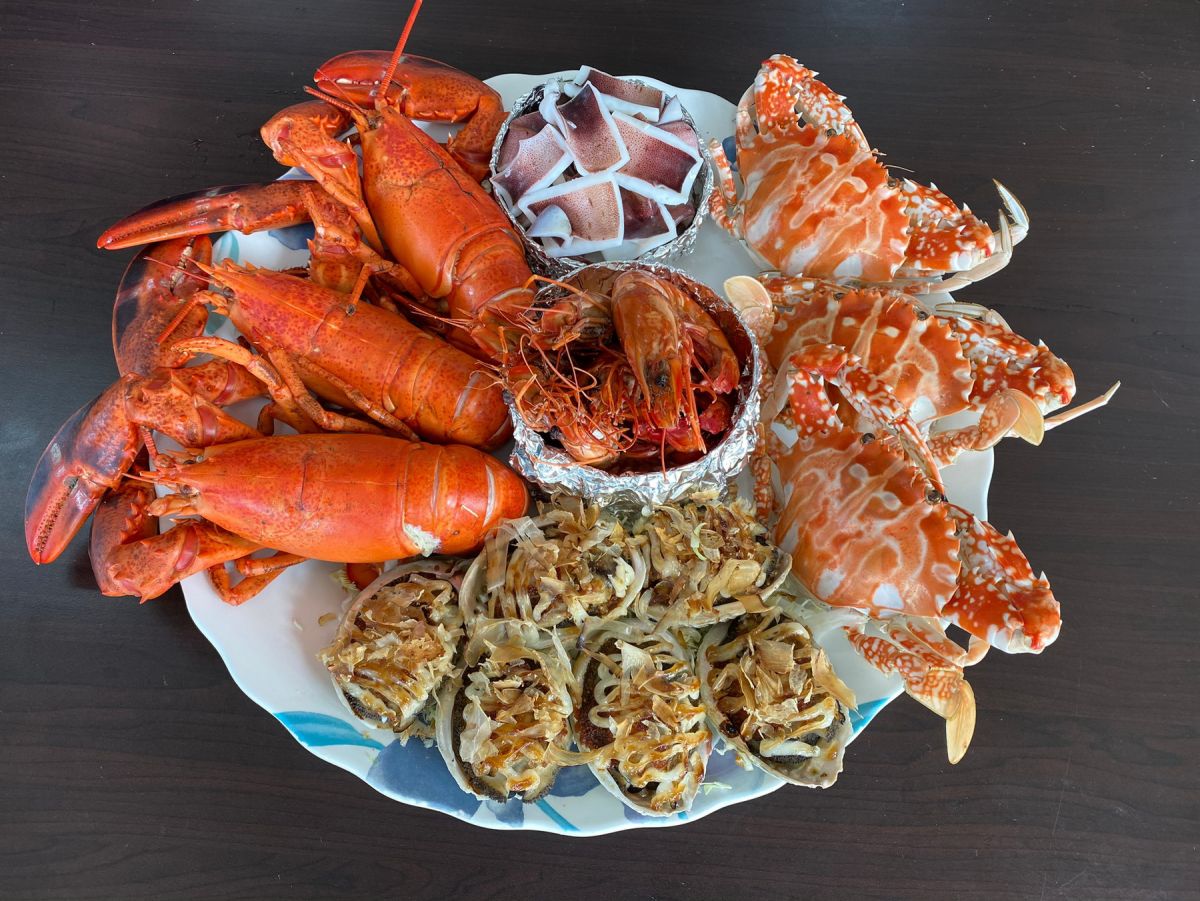 ▲過年如想討個吉利，就非吃海鮮莫屬啦！（圖／新北市政府漁業處提供）