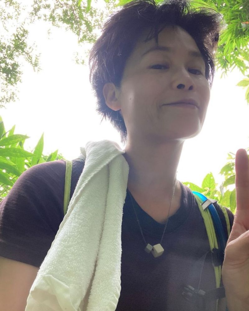 ▲馮云發文提到指控曾國城性騷擾後,詢問律師對方能不能告她。(圖/翻攝馮云臉書)