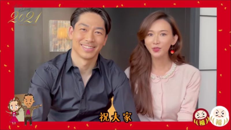 ▲林志玲(右)一身粉色洋裝看起來甜美又氣質。(圖/林志玲臉書)