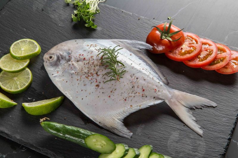 為何辦桌「白鯧」不做成生魚片?老饕一面倒吐真相:好吃