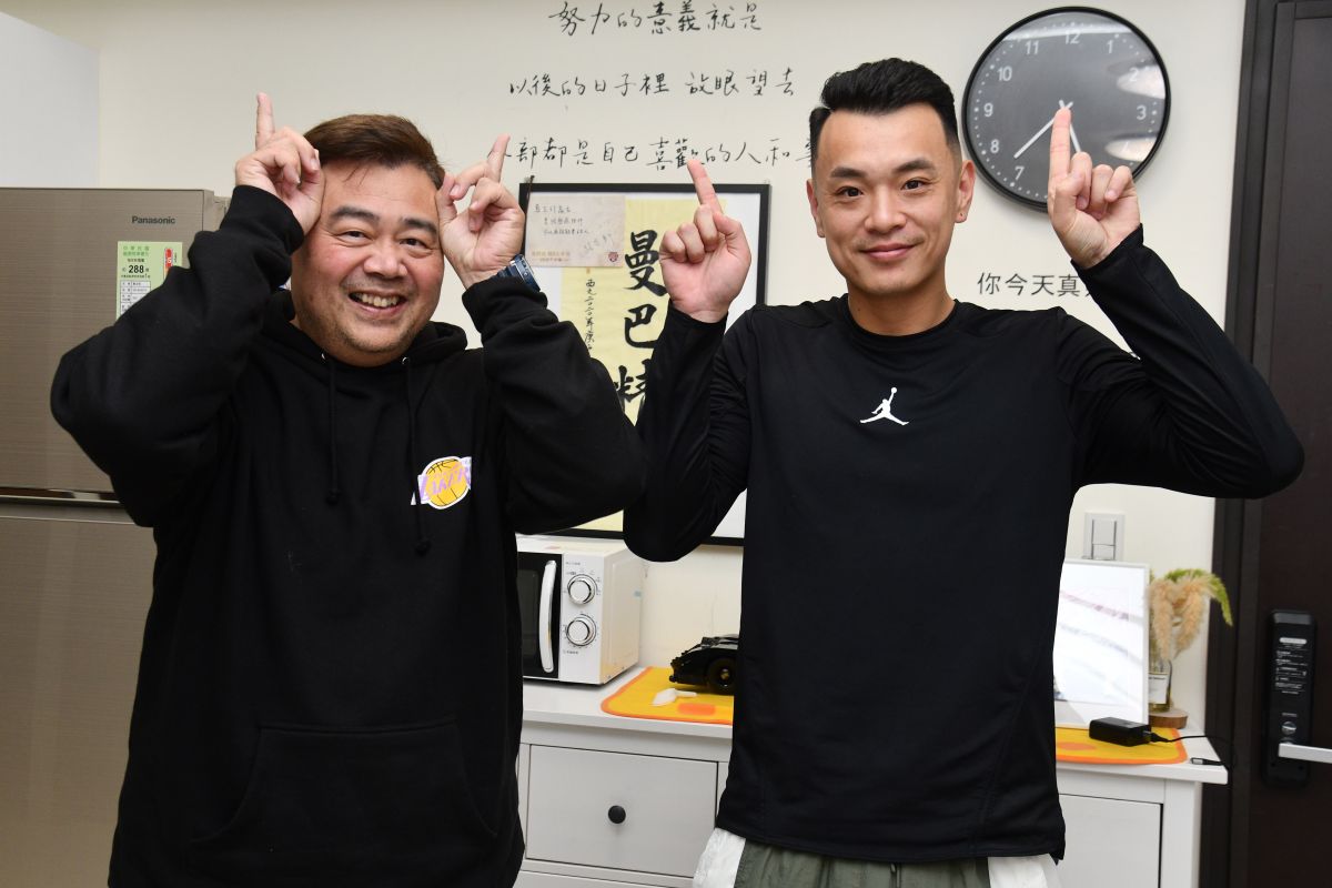 ▲大年初四，肯尼親自拜訪張容軒，邀請張容軒和觀眾朋友分享退休後的生活。（圖／林柏年攝）