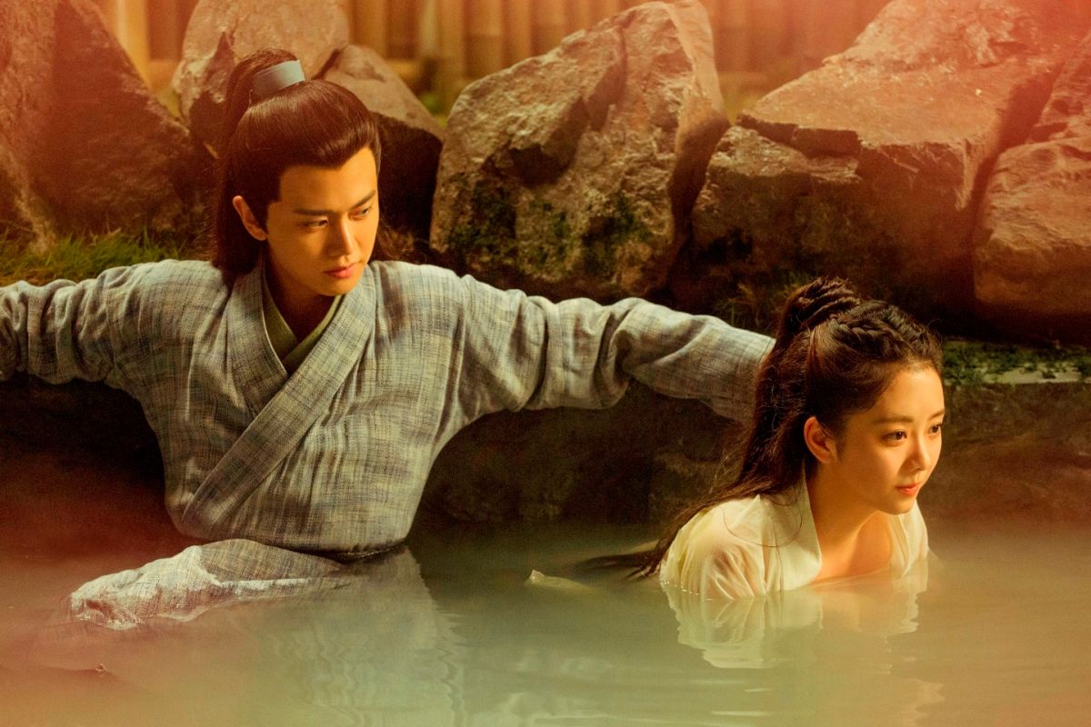 ▲任嘉倫（左）和譚松韻在劇中有「床戲」。（圖／中視）