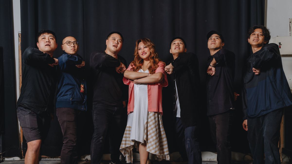 ▲家家到台東鐵花村開唱。（圖／相信音樂提供）