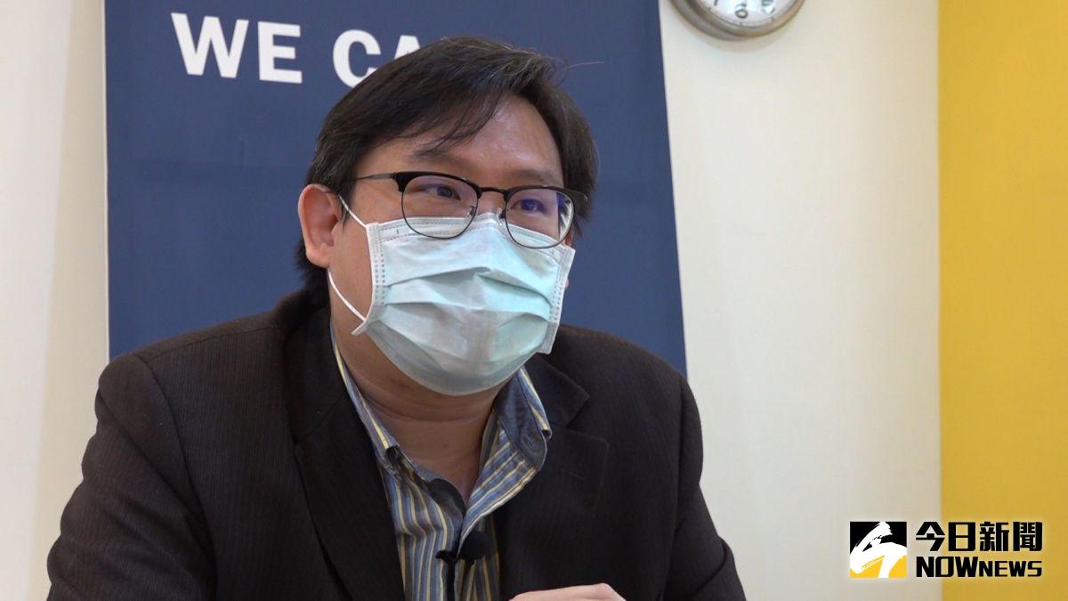 ▲前台大感染科醫師林氏璧直言，7月26日「頂多是降級，不是解封」，且目前經過社區大規模感染後，社區還是有案例，「嘉玲」已經可遇不可求。（圖／記者朱永強攝）