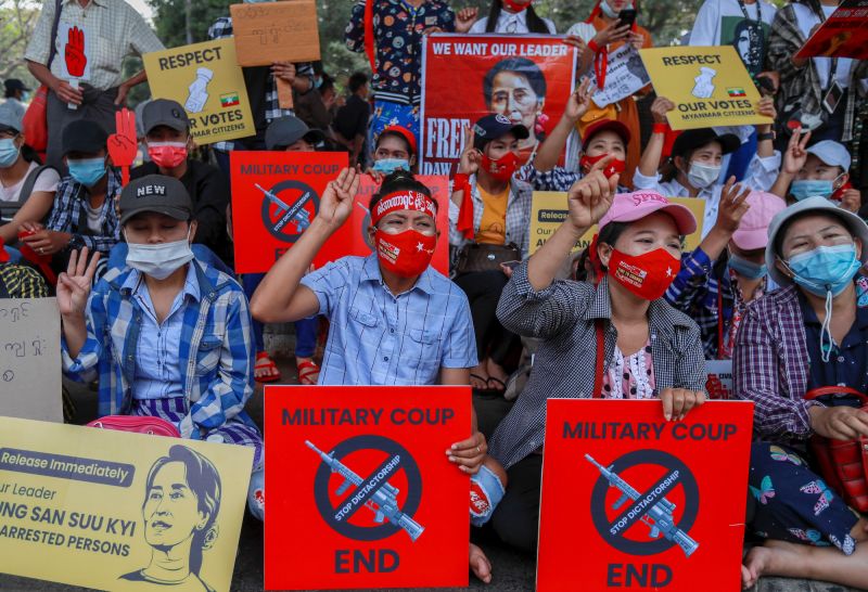 ▲緬甸發生軍事政變，近2週來每天發動示威的民眾準備再度走上街頭。（圖／美聯社／達志影像）