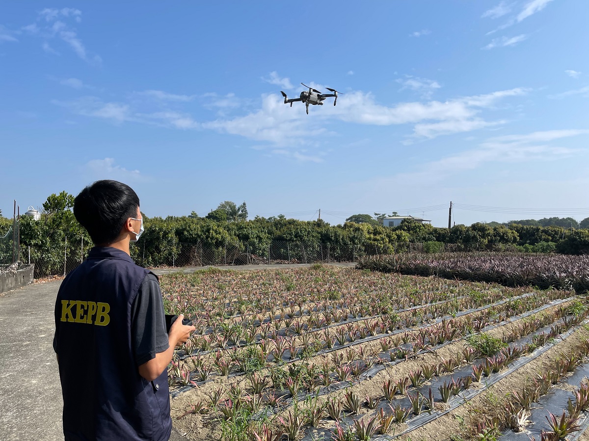 ▲環保局啟動無人機UAV巡查。（圖／高市環保局提供）