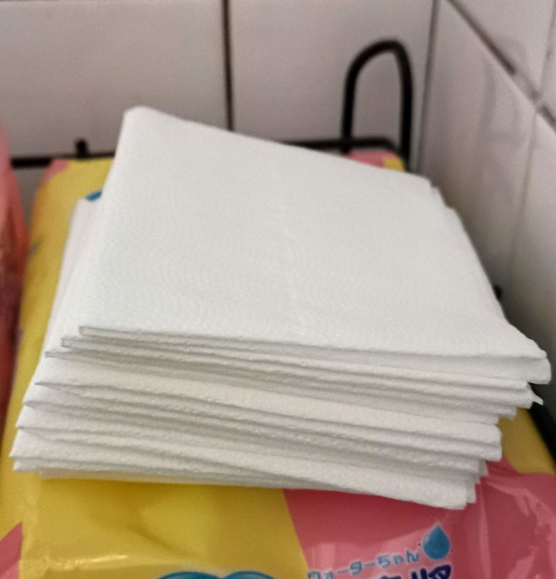 ▲網友分享自己都會先折好衛生紙,但卻被女兒用光光,讓她非常氣憤。(圖/爆怨公社)