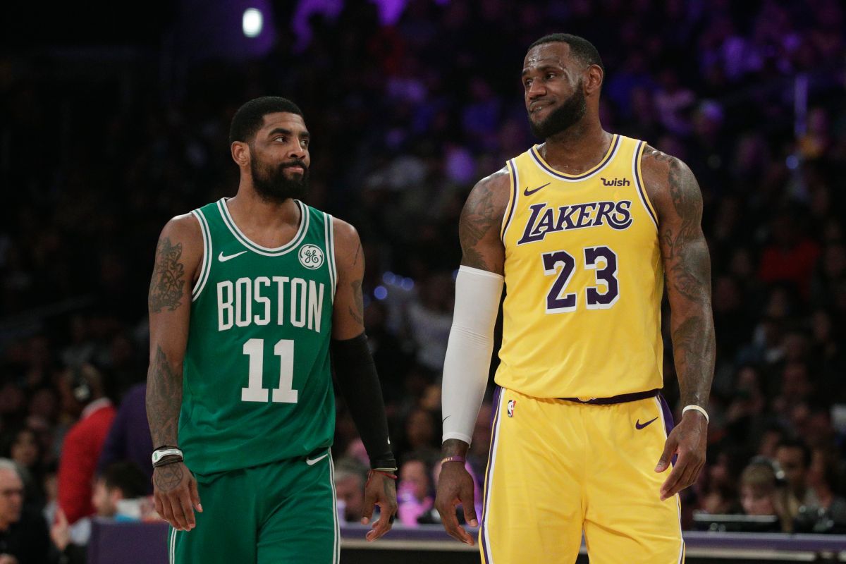 ▲過去兩人12次交手，LeBron James(右)只有在Kyrie Irving(左)效力塞爾提克時期輸過球。（圖／美聯社／達志影像）