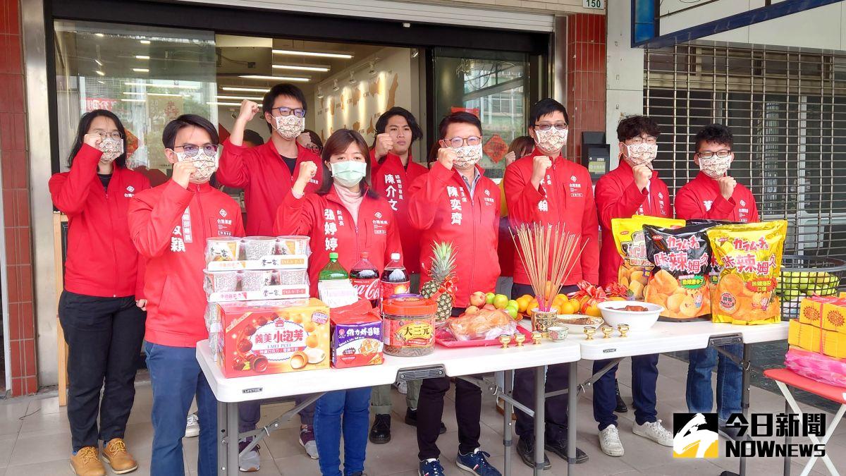 ▲台灣基進中央暨高雄黨部今（19）日舉行新春團拜，反制「刪Q」罷免，邀韓家軍在2022年的選戰對決正面對決。（圖／記者鄭婷襄攝，2021.02.19）