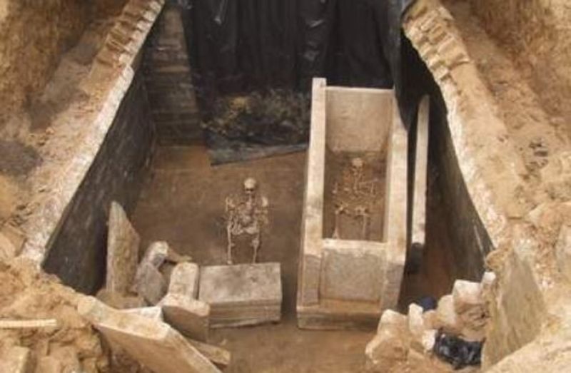 ▲過去在中國大陸湖北省，又意外挖出1男7女的合葬墓，專家到場鑑定後，意外發現這墓的主人是「明朝皇族」。（圖／翻攝百度百科）