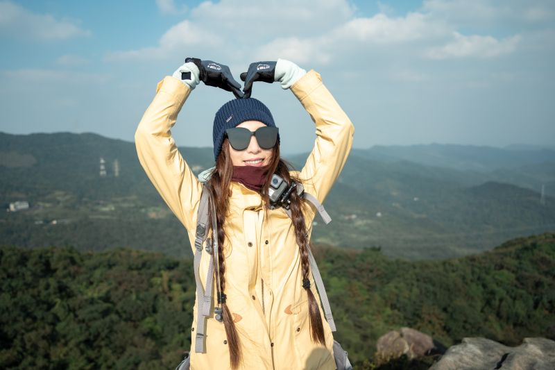 ▲田馥甄帶領大家爬山。（圖／何樂音樂提供）