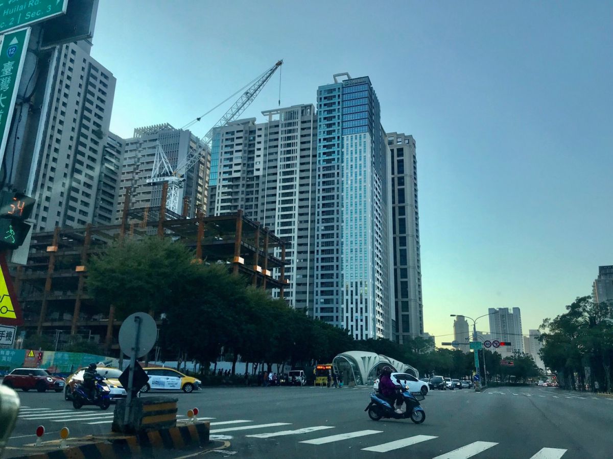 ▲房價飛漲，七期建案有轉趨推中小坪數的趨勢，以總價吸引購屋族。（圖／NOWnews資料照片）