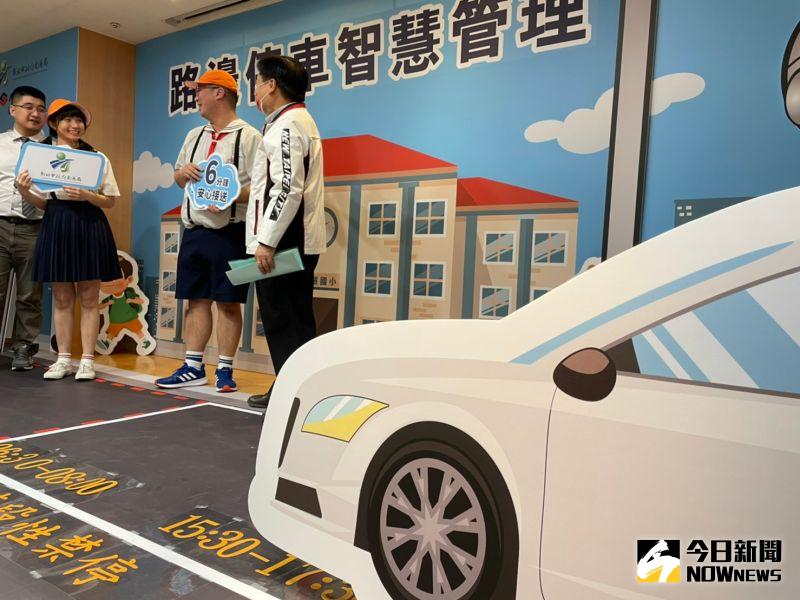 ▲交通局長鍾鳴時強調,停車收費是以「服務」和「管理」為導向,並非以「收費」為目的。(圖/記者陳志仁攝,2021.02.22)