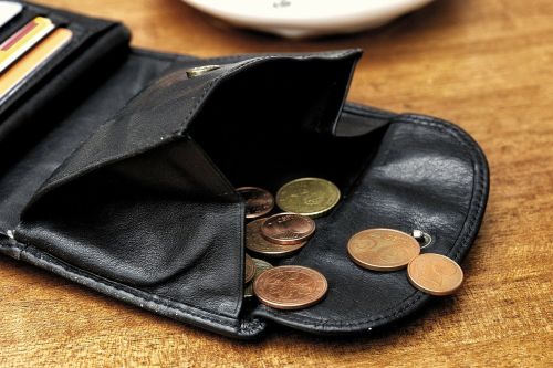 ▲生肖猴近期支出增加，更需要重新整理金錢磁場。建議把皮夾內過期發票、舊收據、不用的會員卡一次清除。（示意圖／取自pixabay）