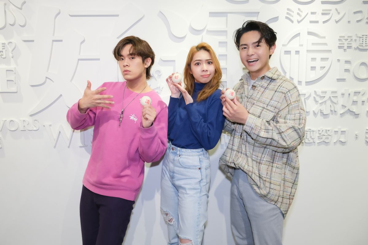 ▲告五人犬青（中）提到過年時與媽媽深夜長談，母女倆聊著聊著竟然痛哭。（圖／相信音樂提供）