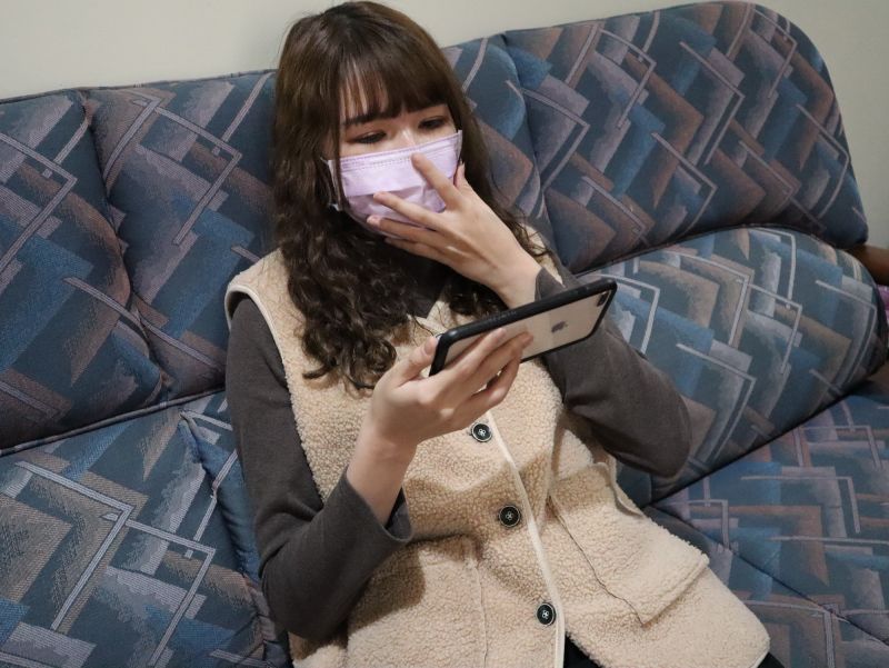 30歲女一天追50集韓劇　飛蚊症找上身
