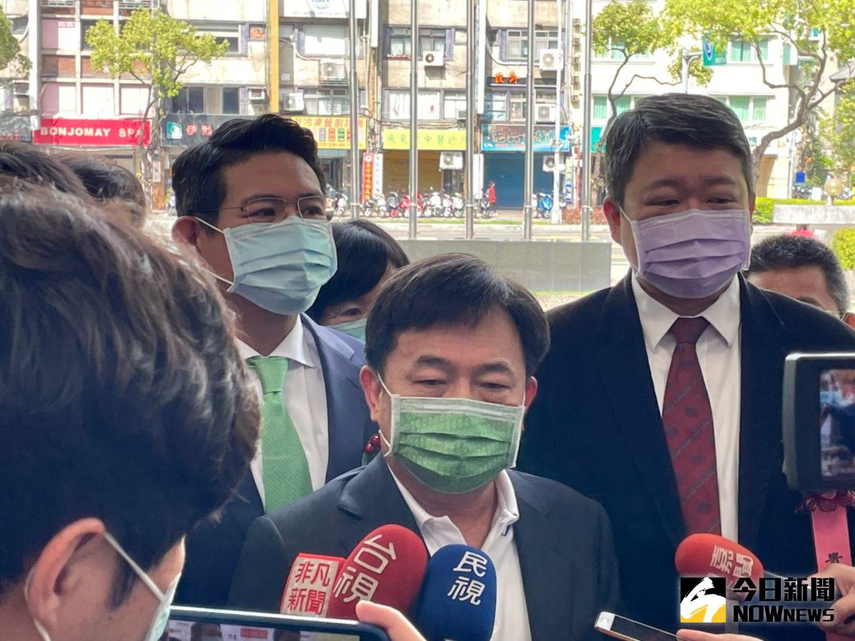 ▲外傳基隆市長林右昌有機會入閣擔任交通部長，或轉戰台北市長的看法？民進黨秘書長林錫耀強調，民進黨不是「以黨領政」，中央黨部無從了解與涉入。（圖／記者陳志仁攝，2021.02.25）