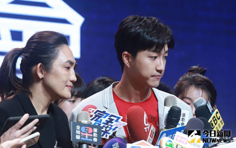 江宏傑被護送進春酒　演藝圈好友圍繞打氣