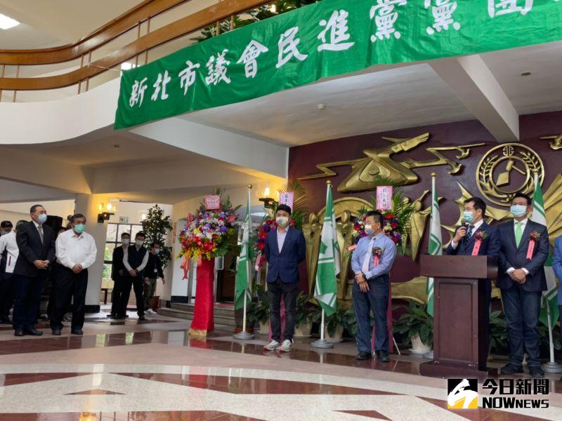 ▲立委羅致政致詞時也呼籲新北市長侯友宜未來在重要預算、政策提出時,請多跟民進黨的新北議會黨團溝通、聆聽。(圖/記者陳志仁攝,2021.02.25)