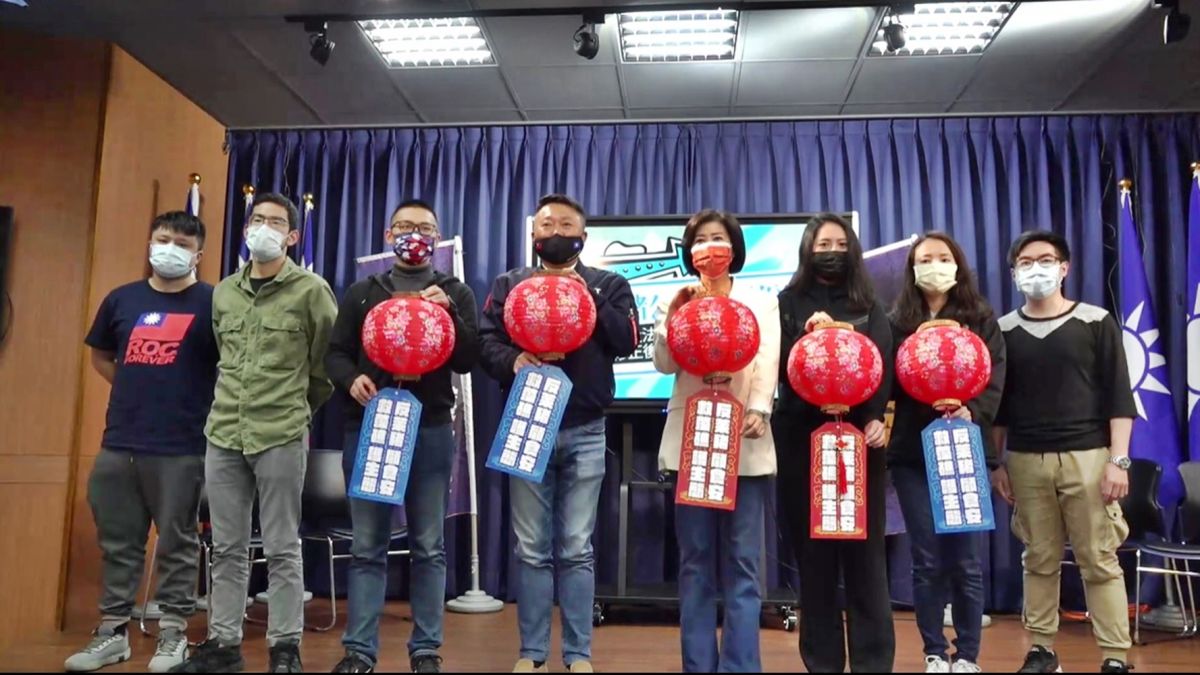 ▲國民黨「反萊豬公投」創下連署70萬份紀錄，國民黨呼籲民眾繼續幫忙連署藻礁公投，由全民決定大潭藻礁是否存續。（圖／記者陳弘志攝，2021.02.26）