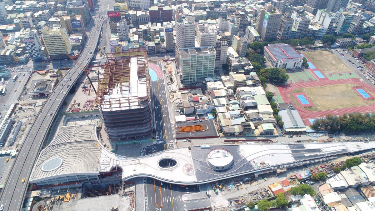 ▲中博高架橋將於明（27）日零時起開始拆除引道，預計3月8日上午6點，連接高雄中山路與博愛路的站西路將正式通車。（圖／高雄市政府提供）